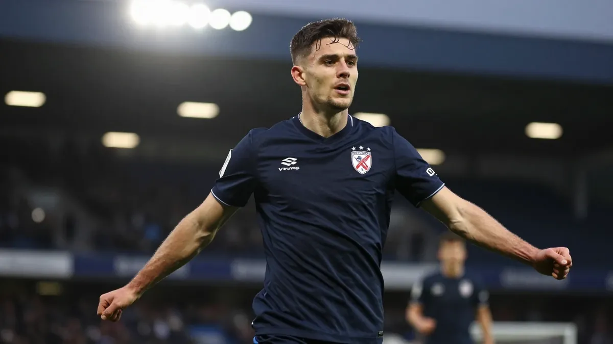 Ayr Utd fell to a 2-0 defeat at Raith Rovers in the Scottish Championship, with Louie Barry scoring for the visitors as...